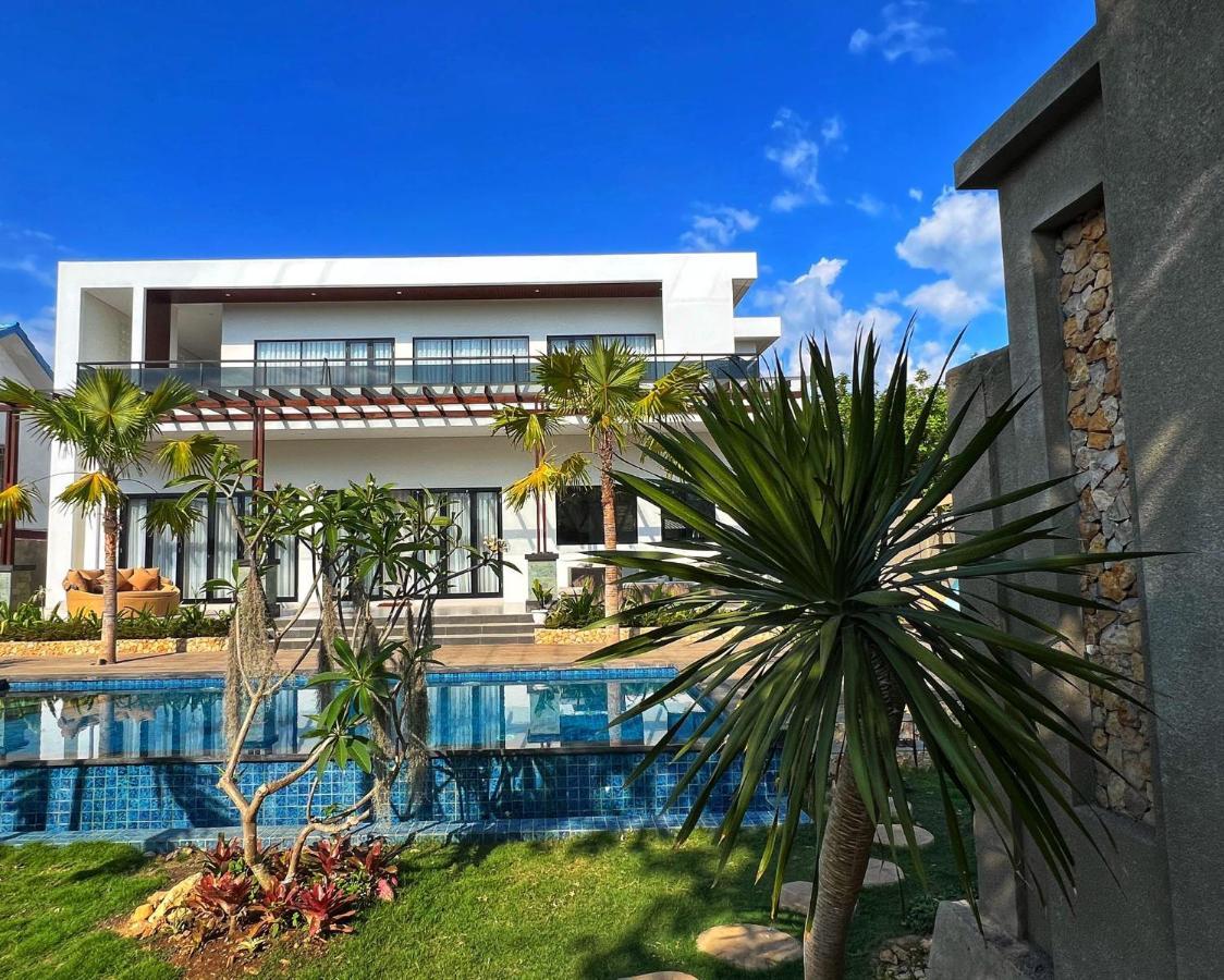 Villa Niang Ando Labuan Bajo Buitenkant foto