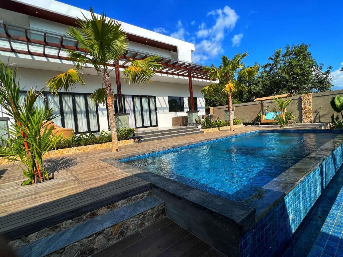 Villa Niang Ando Labuan Bajo Buitenkant foto